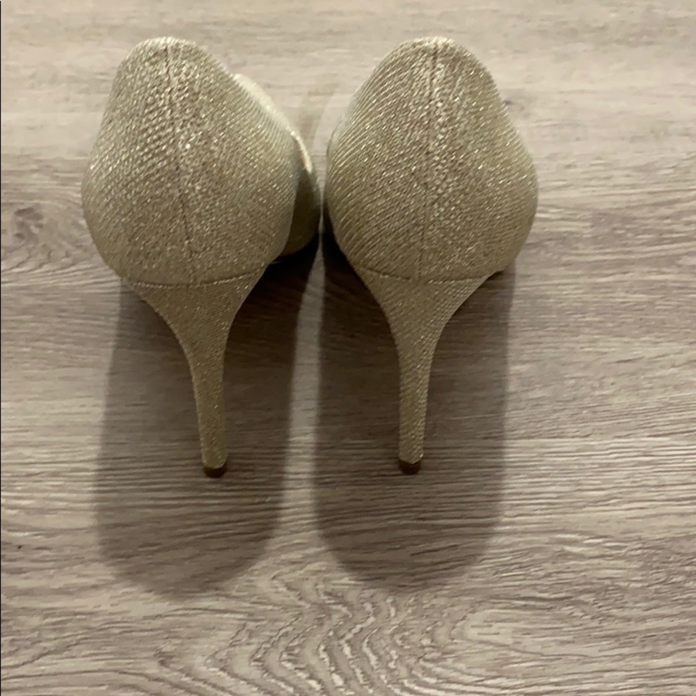 Spring heels size 10 - Picture 3 of 4